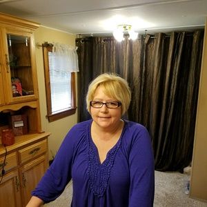 Meet your Posher, Loretta